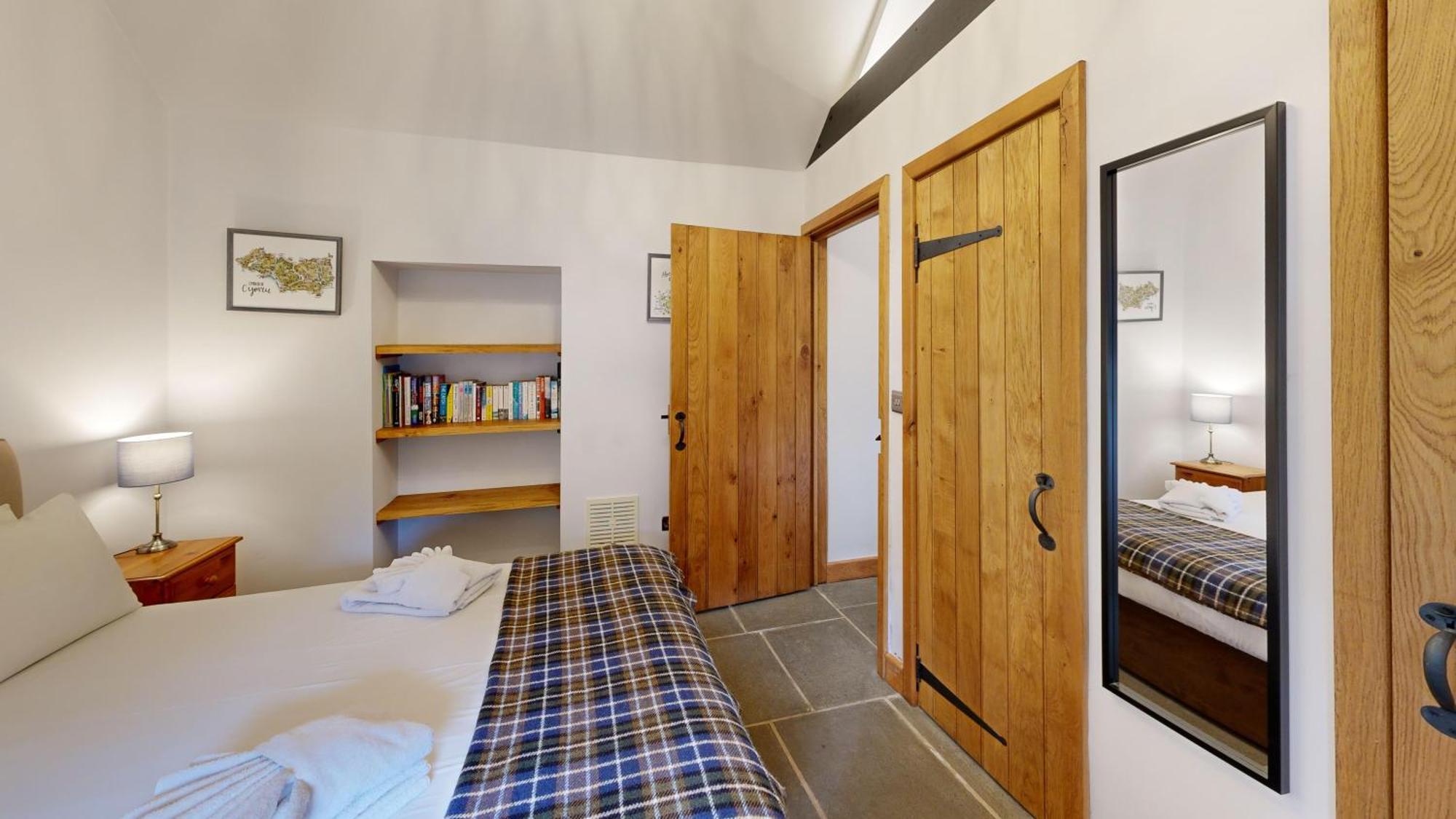 Swansea Valley Holiday Cottages Cilybebyll 외부 사진